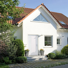 OMAXI Vchodové dveře bílé 108 x 208 cm PVC 777494